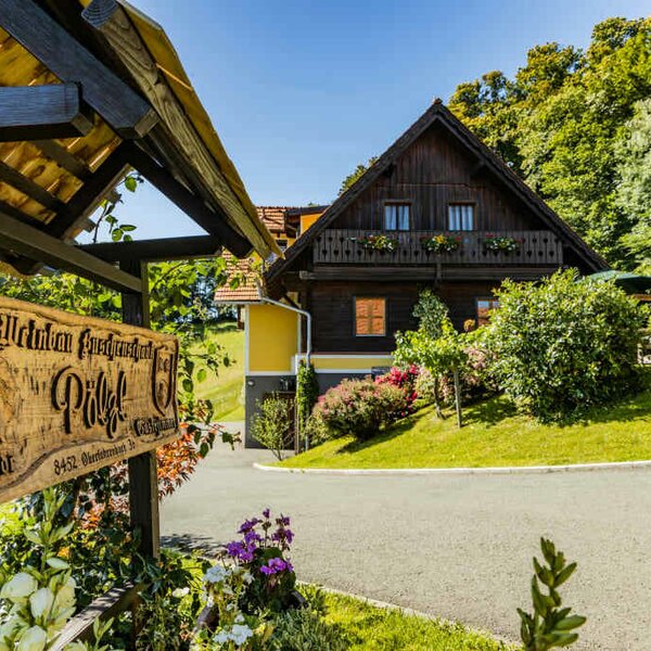 Weingut & Buschenschank Pölzl in Großklein in der Südsteiermark