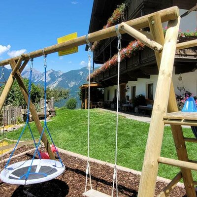 Spielplatz vor dem Hof