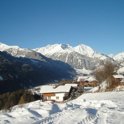 Blick vor dem Haus auf Bergerkogel