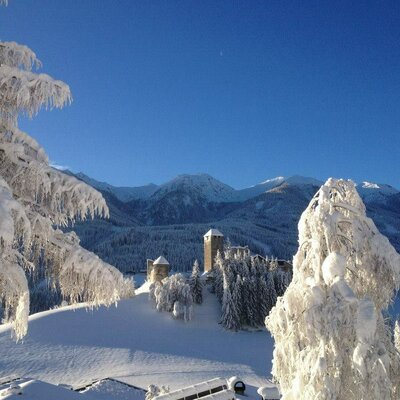 Burg Heinfels im Winter