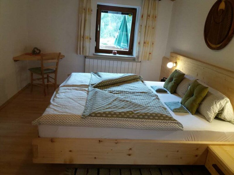 Schlafzimmer 1