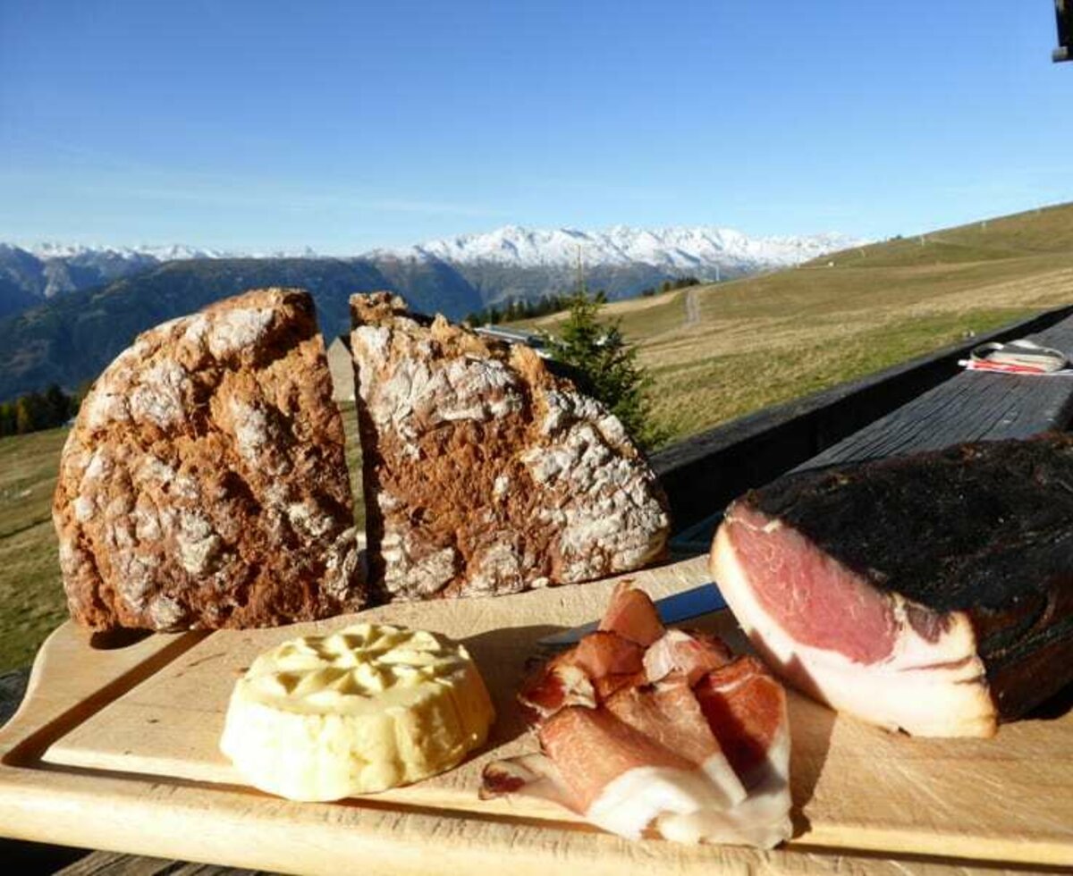 Eine deftige Speckjause schmeckt bei uns in Osttirol am besten!