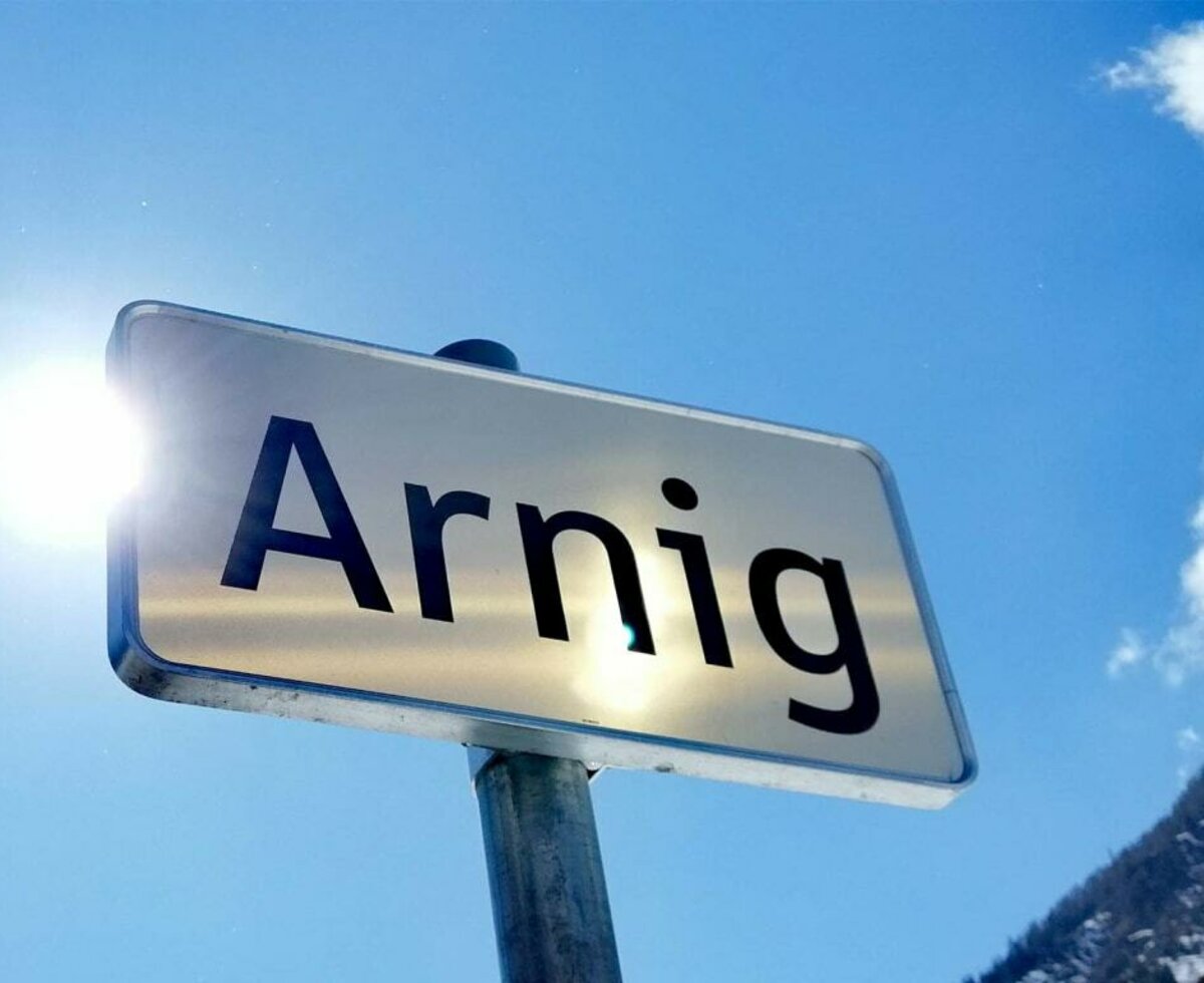 Ortstafel Arnig