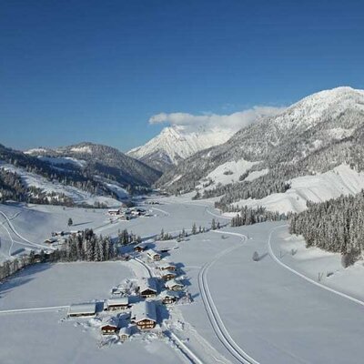 Hochfilzen mit Blick nach Warming