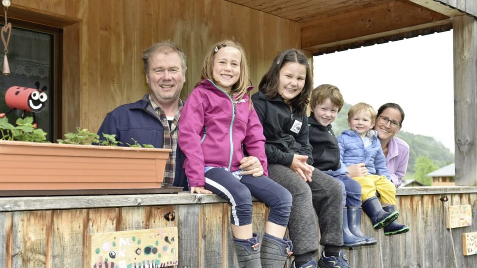 Wir sind die Familie Bertsch, vom Bauernhof Bertsch in Mellau.