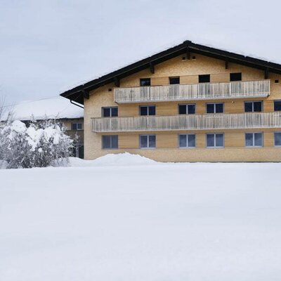 Wohnhaus im Winter