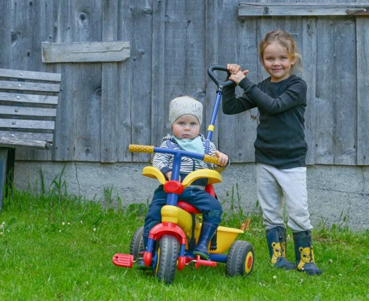 Spielende Kinder