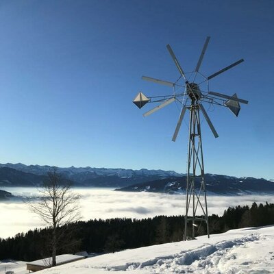 Atemberaubender Ausblick über den Nebel im Tal