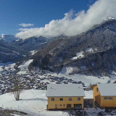 Unser Haus und Hof im Winterkleid